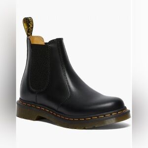 Dr. Martens 2976 Chelsea Boot - Women's Color Black Size 8.5